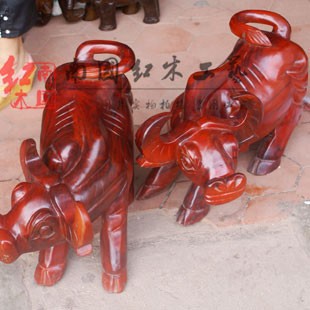 (一对)越南鸡翅木牛批发,实木雕刻牛工艺品批发 越南牛厂家价格 图片_高清大图 